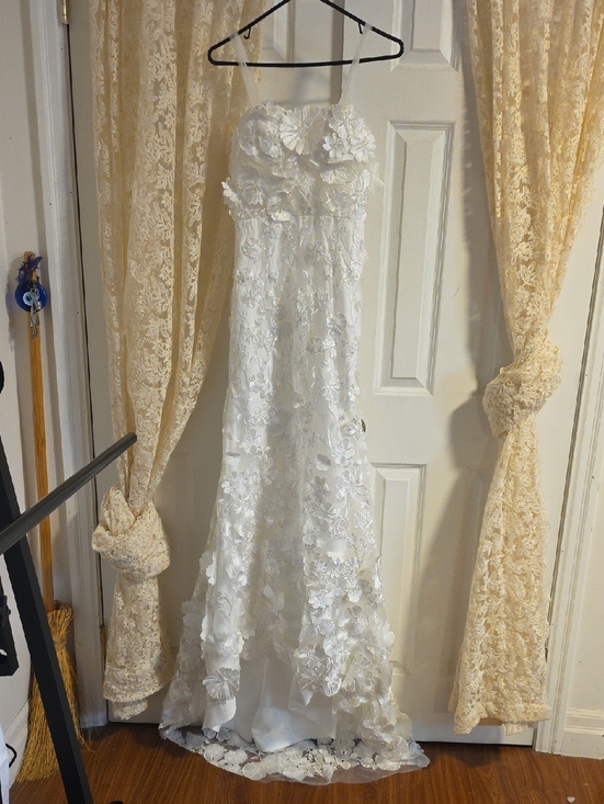 Dresses & Skirts - White Floral Wedding Lace Maxi Dress